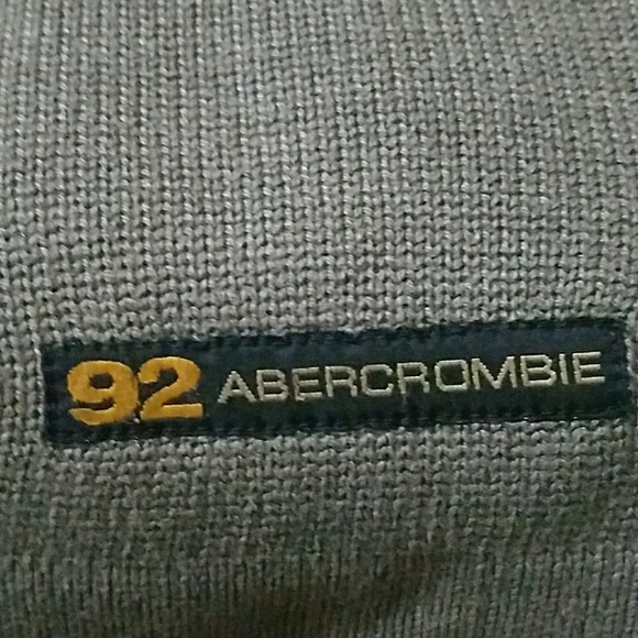 Abercrombie and Fitch large thick sweater - Picture 2 of 3